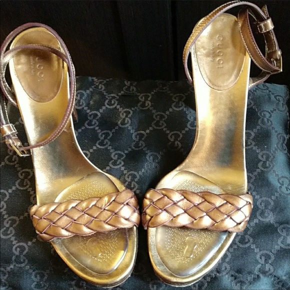 Authentic Gucci sandals - Picture 4 of 5